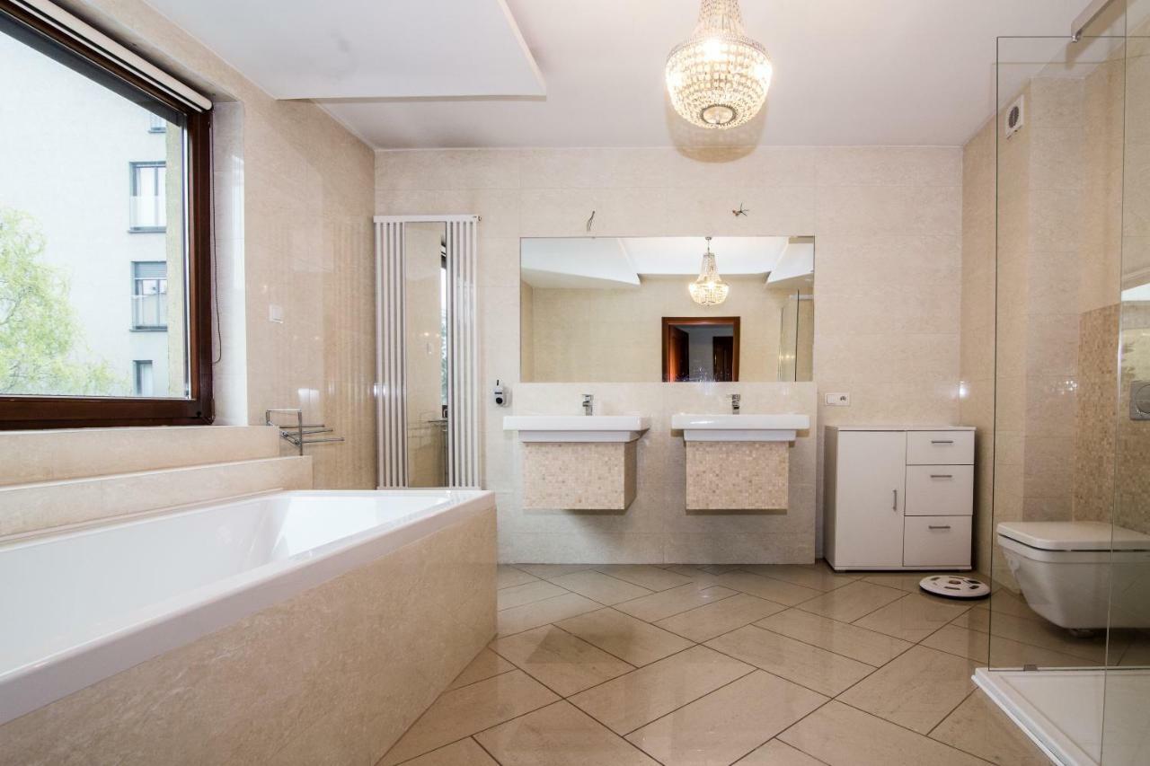 Apartamenty Hierowskiego 60G Katovice Exteriér fotografie